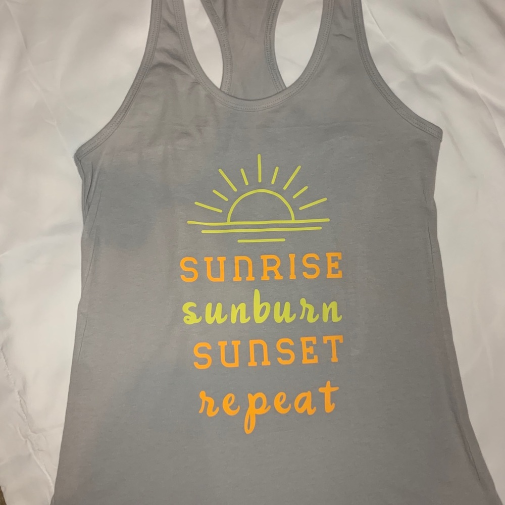 summer tank size medium